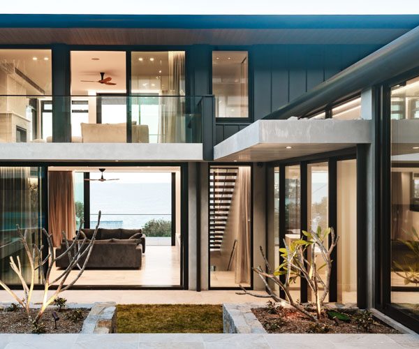 Whalebeach Lawson&lovell 4 Hero